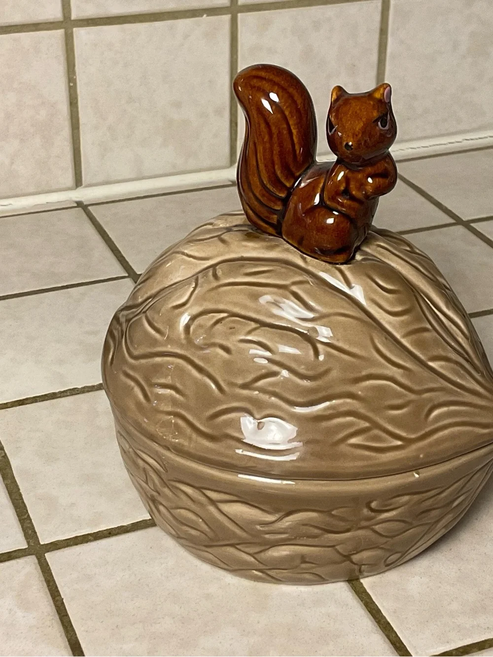 Vintage Armbee Taiwan Squirrel Nut Bowl Cookie jar Woodland Cottagecore Canister
